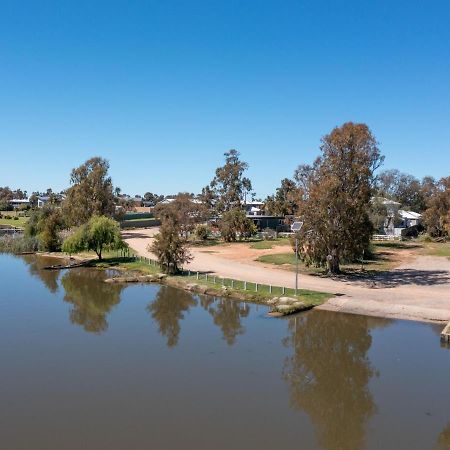 Hogan'S Lakehouse Villa Yarrawonga Exterior photo